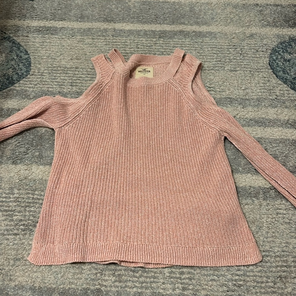 Cold shoulder pink sweater